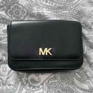 MICHAEL KORS Mott Black Leather Belt Bag